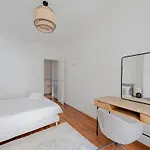 Apartamento Parisian Elegance 2 Bedr In The 16th Paris