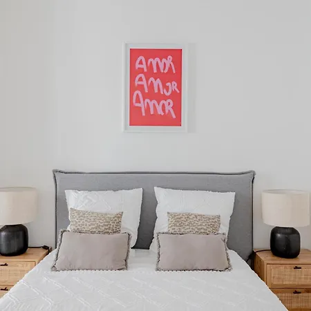 Apartment Parisian Elegance 2 Bedr In The 16th *