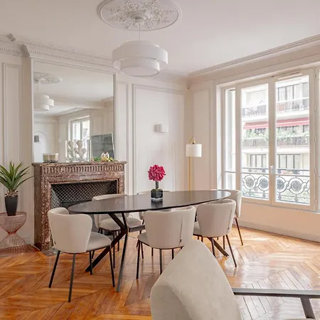 Parisian Elegance 2 Bedr In The 16th Apartment