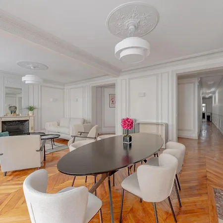 Parisian Elegance 2bedr In The 16th *