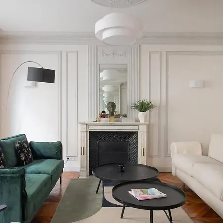 Parisian Elegance 2 Bedr In The 16th *